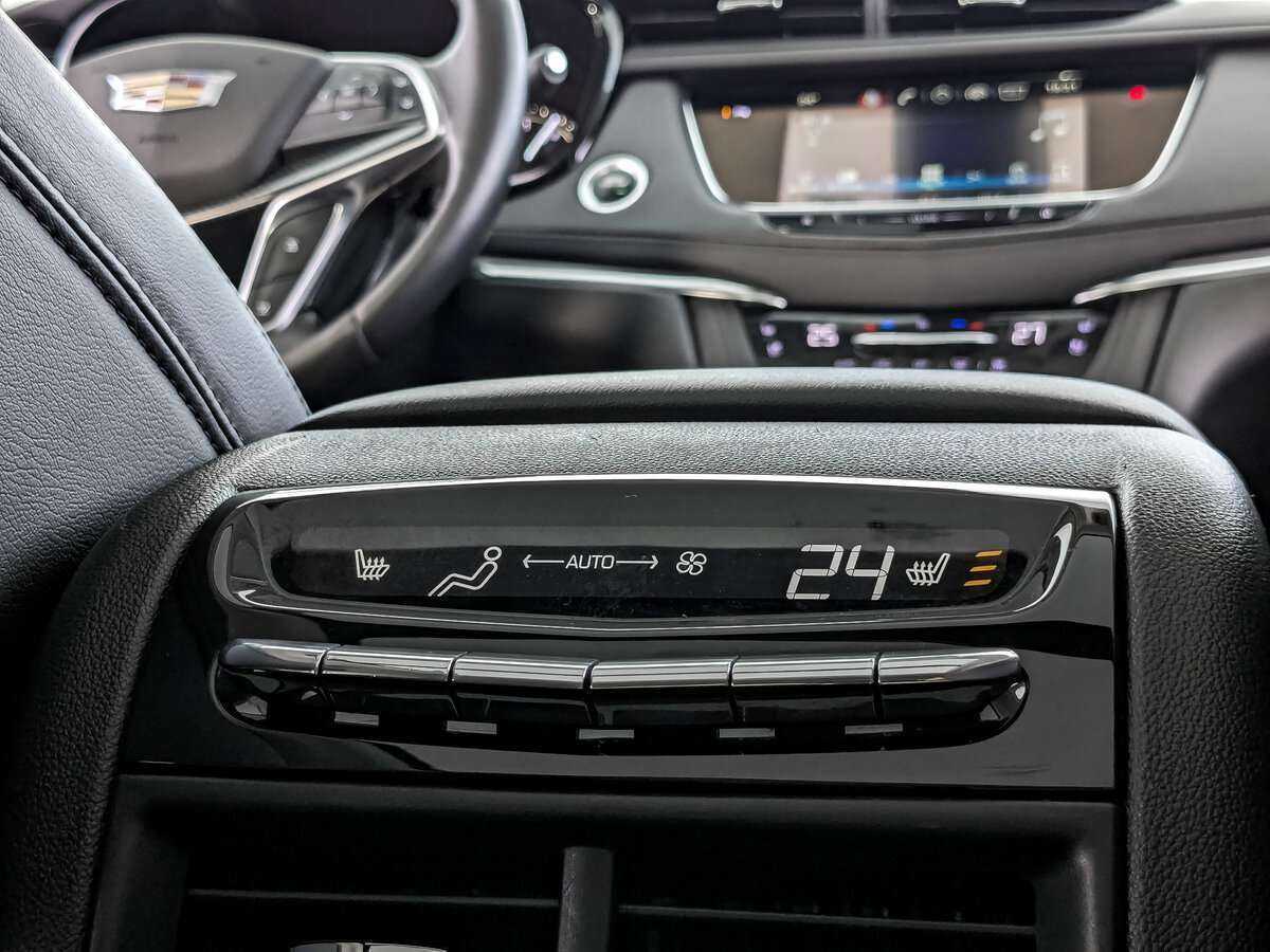 Cadillac XT5 с пробегом — 2016 год. Фото: #20