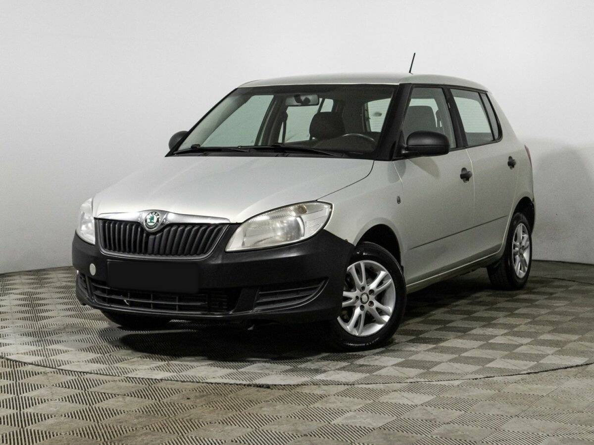 Skoda Fabia с пробегом — 2011 год. Посмотреть фото