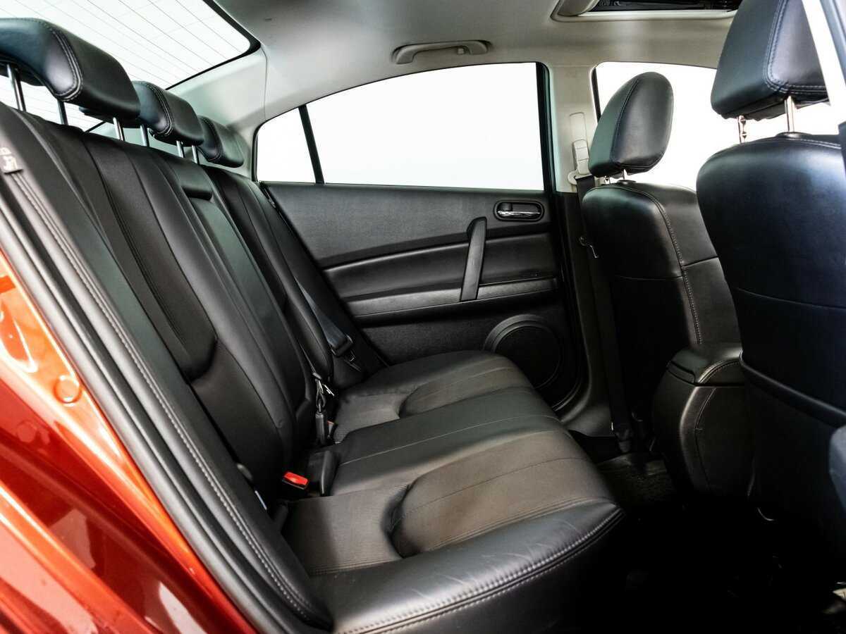 Mazda 6 с пробегом — 2011 год. Фото: #11