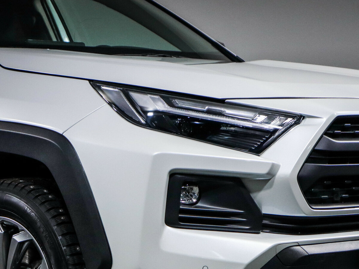 Toyota RAV4 с пробегом — 2024 год. Фото: #15