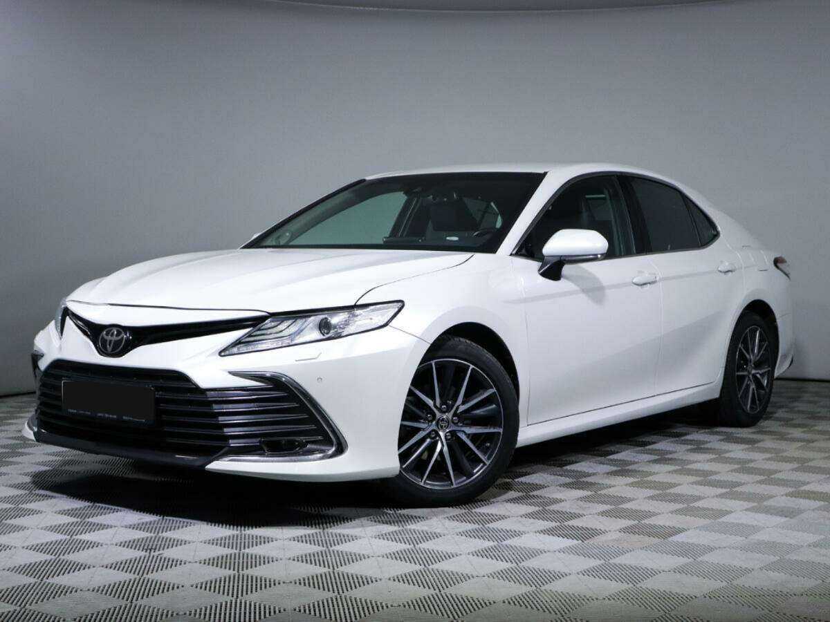 Toyota Camry с пробегом — 2021 год. Посмотреть фото