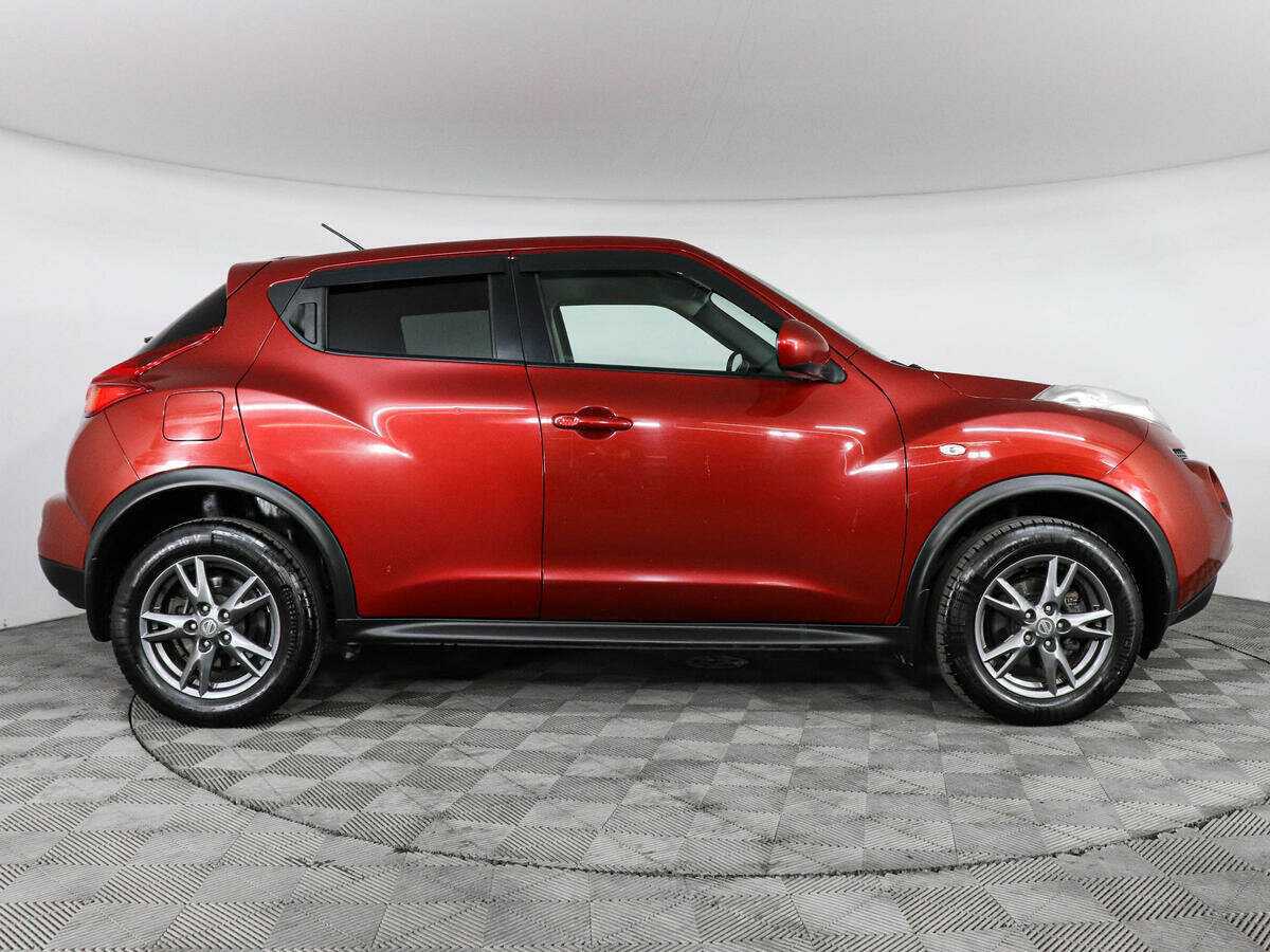 Nissan Juke с пробегом — 2011 год. Фото: #3