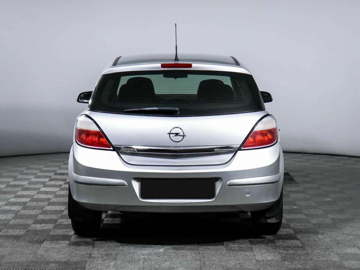 Opel Astra с пробегом — 2007 год. Фото: #4