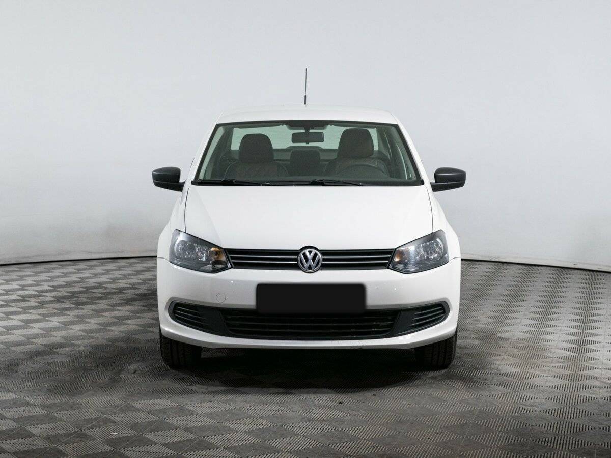 Volkswagen Polo с пробегом — 2011 год. Фото: #1
