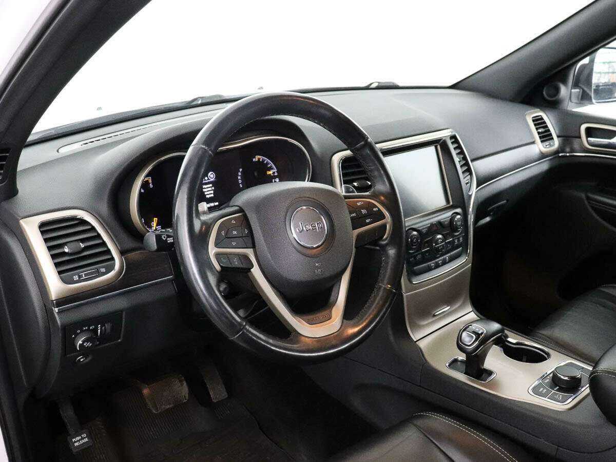 Jeep Grand Cherokee с пробегом — 2014 год. Фото: #7