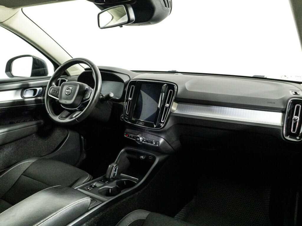 Volvo XC40 с пробегом — 2018 год. Фото: #8