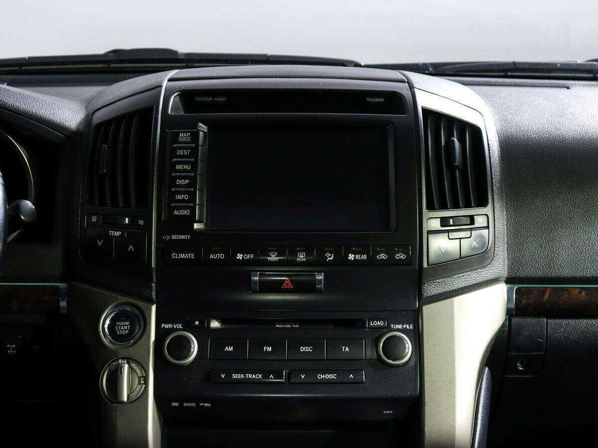 Toyota Land Cruiser с пробегом — 2008 год. Фото: #9