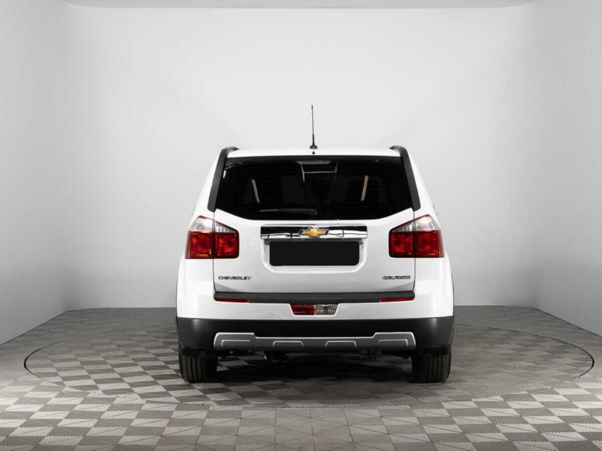 Chevrolet Orlando с пробегом — 2014 год. Фото: #5