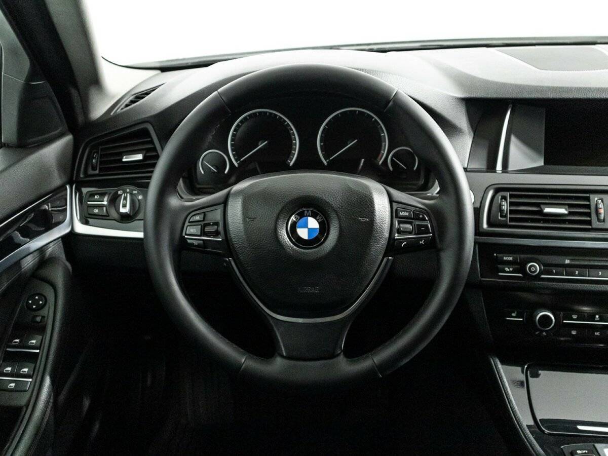 BMW 5 серии с пробегом — 2014 год. Фото: #22