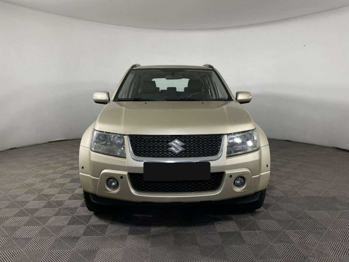 Suzuki Grand Vitara с пробегом — 2010 год. Фото: #1