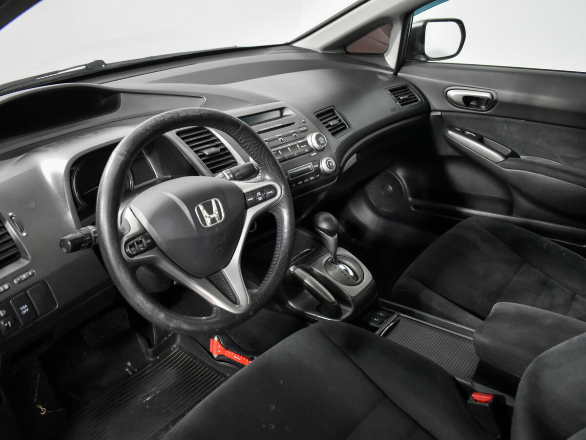Honda Civic с пробегом — 2009 год. Фото: #7
