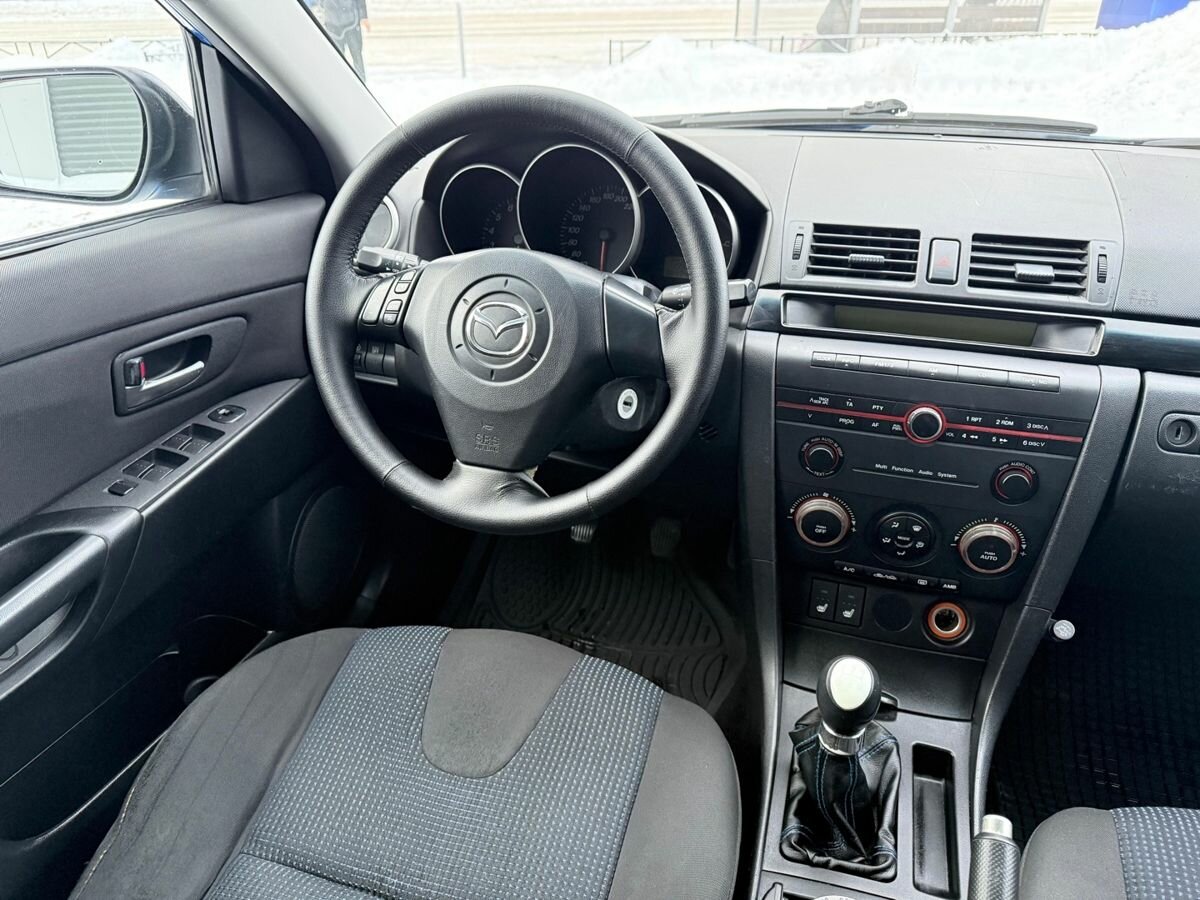 Mazda 3 с пробегом — 2004 год. Фото: #4