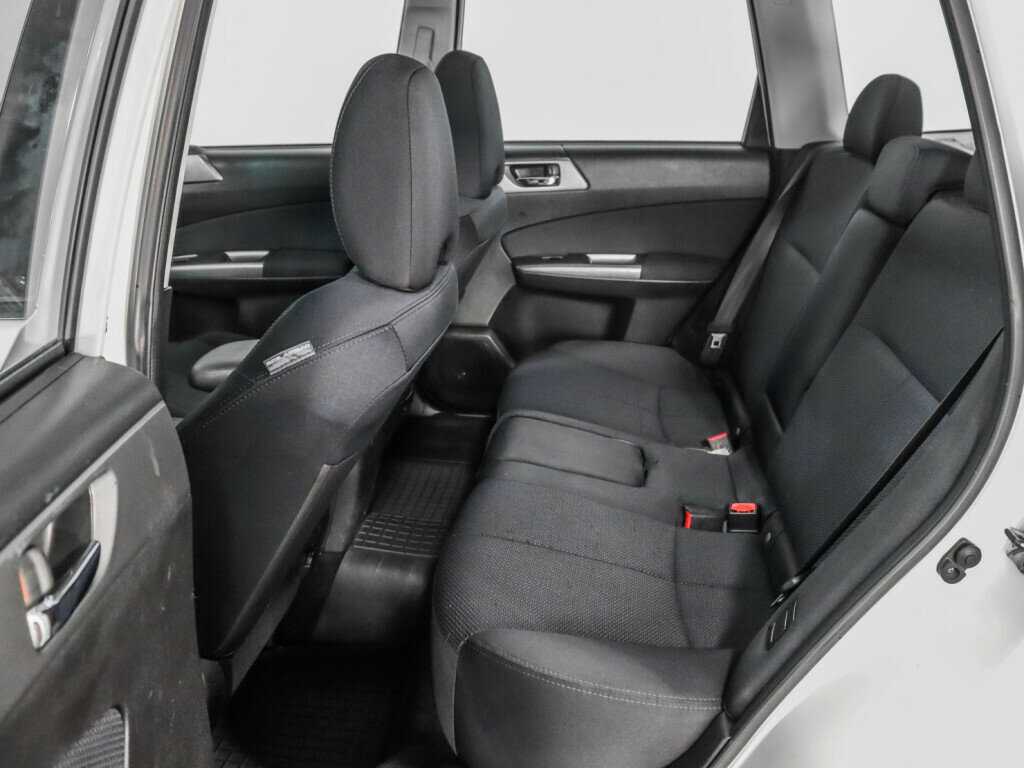 Subaru Forester с пробегом — 2011 год. Фото: #9