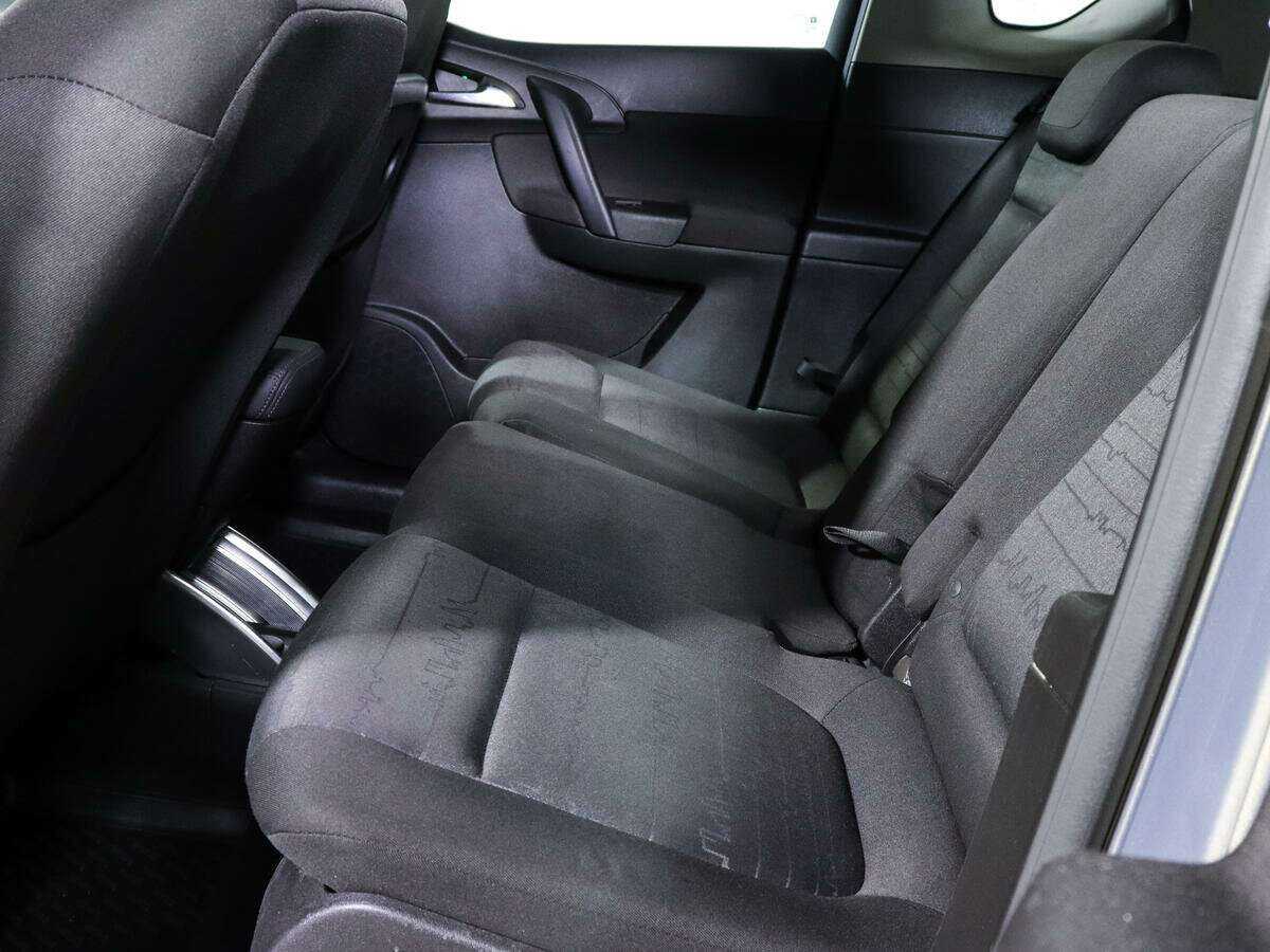 Opel Meriva с пробегом — 2011 год. Фото: #8