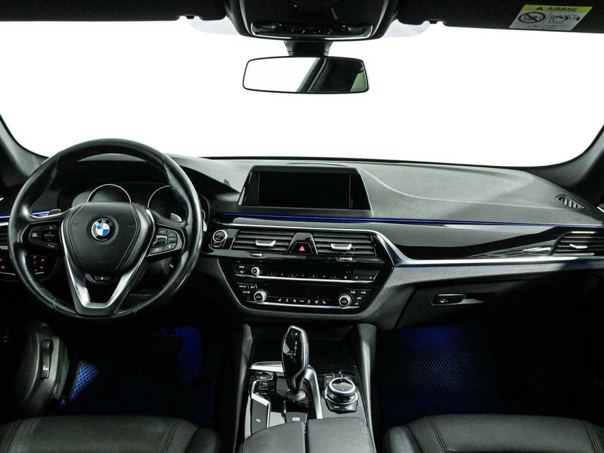 BMW 5 серии с пробегом — 2017 год. Фото: #12
