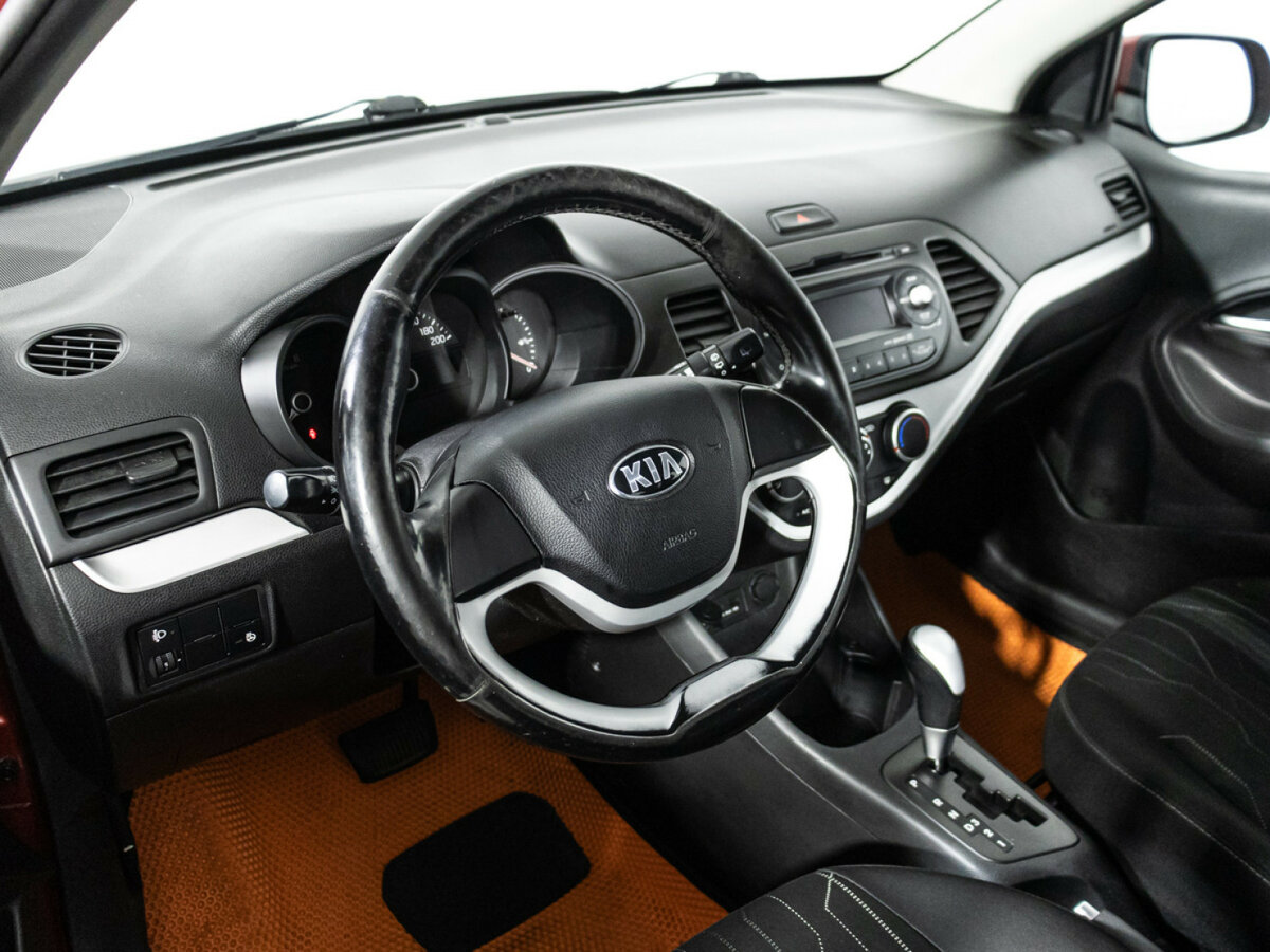 Kia Picanto с пробегом — 2014 год. Фото: #10
