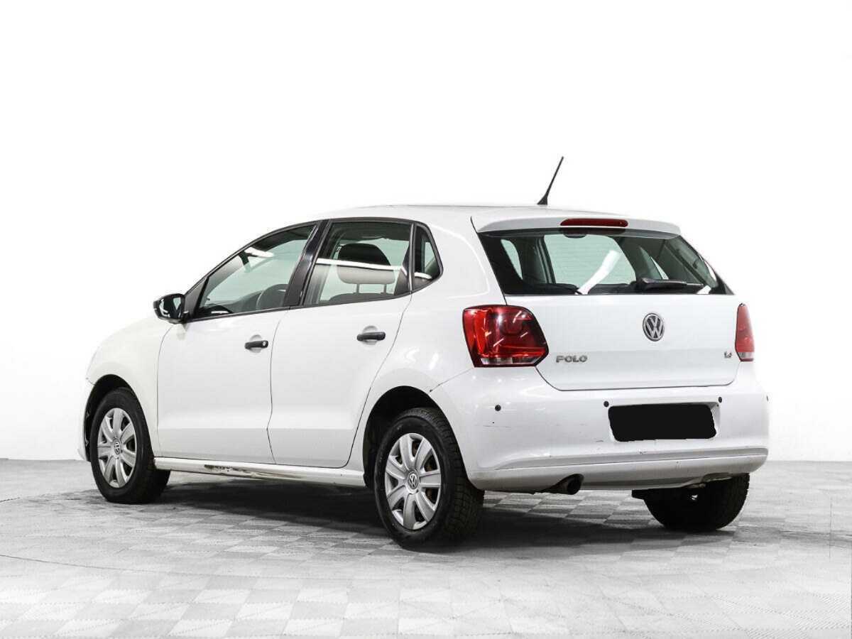Volkswagen Polo с пробегом — 2010 год. Фото: #5