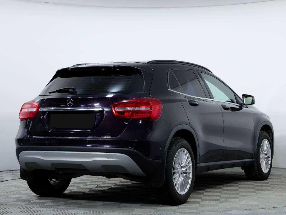 Mercedes-Benz GLA с пробегом — 2015 год. Фото: #3
