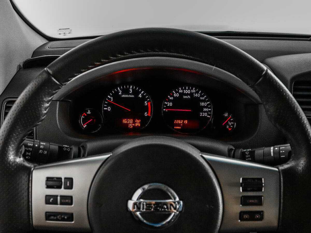 Nissan Pathfinder с пробегом — 2013 год. Фото: #16