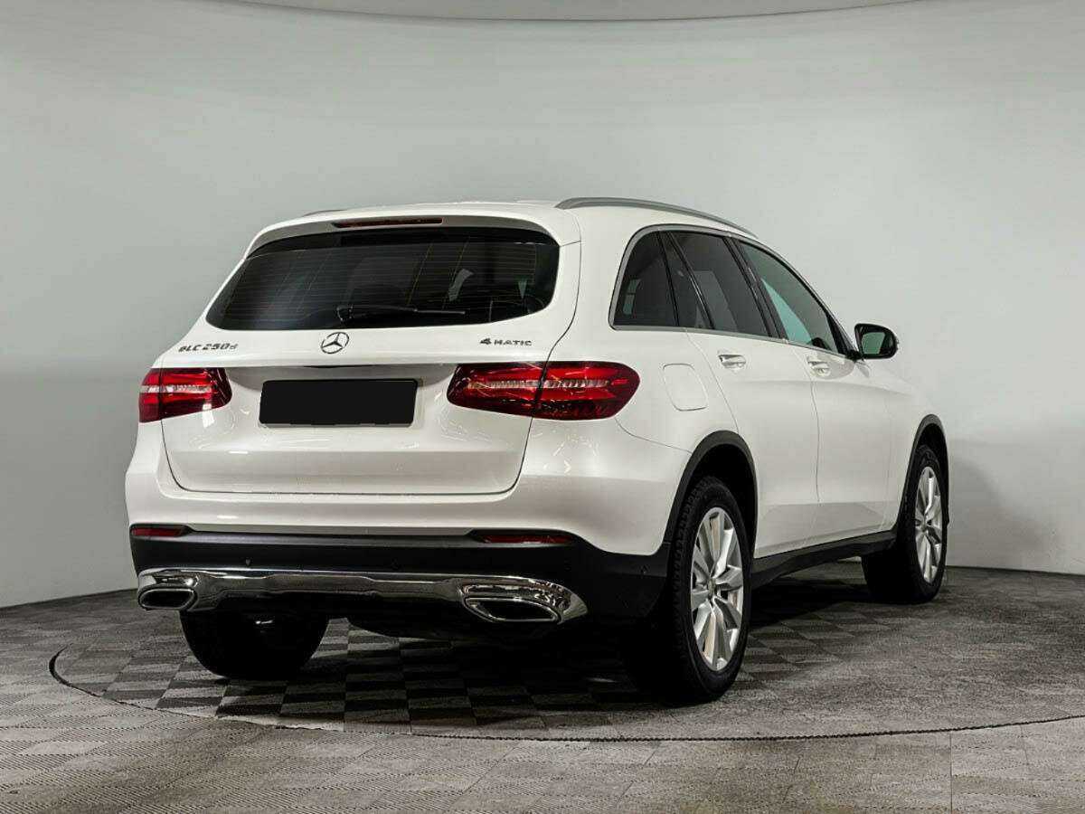 Mercedes-Benz GLC с пробегом — 2016 год. Фото: #3