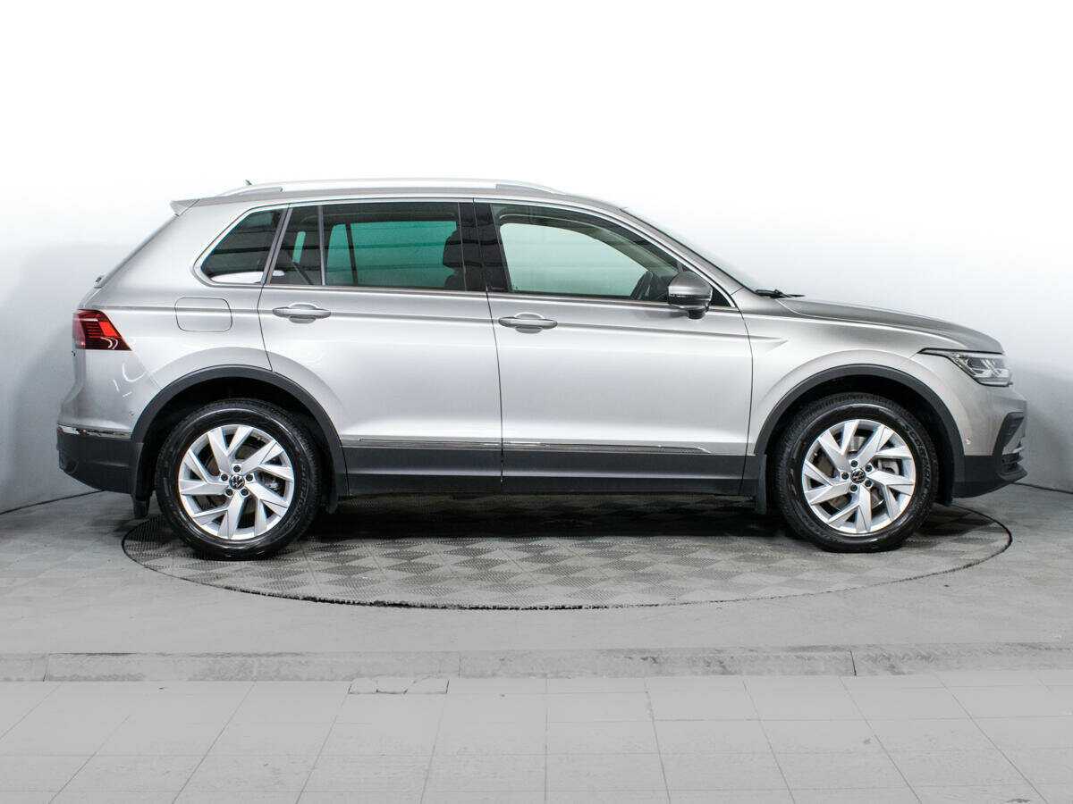 Volkswagen Tiguan с пробегом — 2021 год. Фото: #3