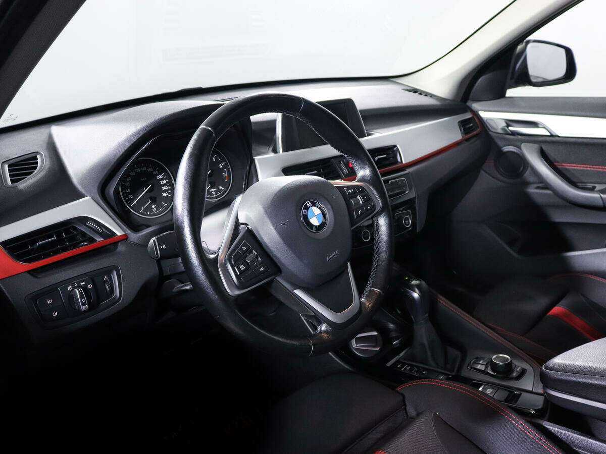 BMW X1 с пробегом — 2017 год. Фото: #10