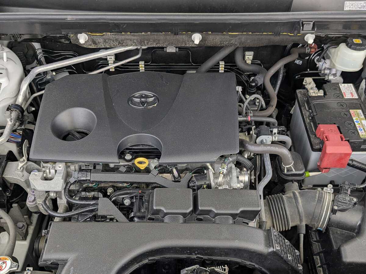 Toyota RAV4 с пробегом — 2019 год. Фото: #8