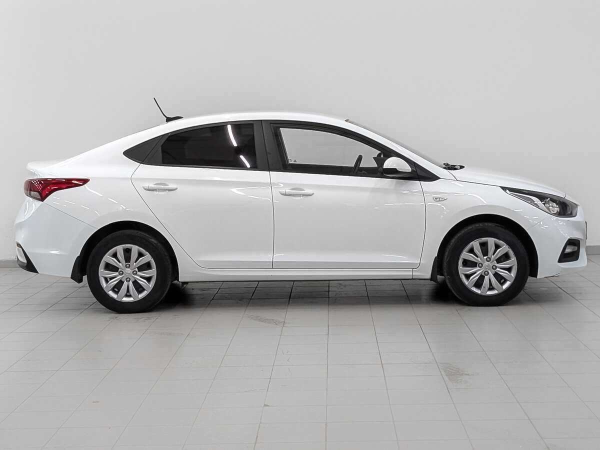 Hyundai Solaris с пробегом — 2017 год. Фото: #3