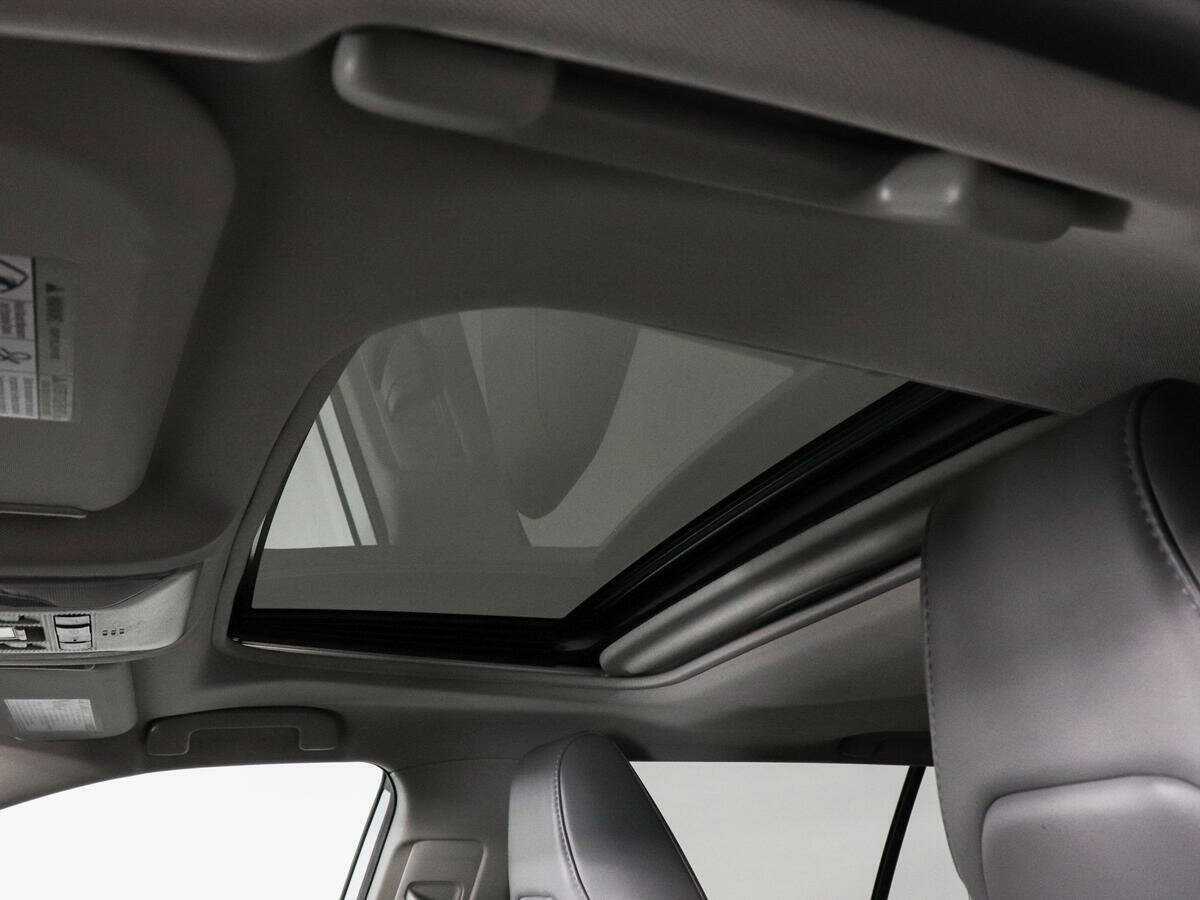 Toyota RAV4 с пробегом — 2019 год. Фото: #14