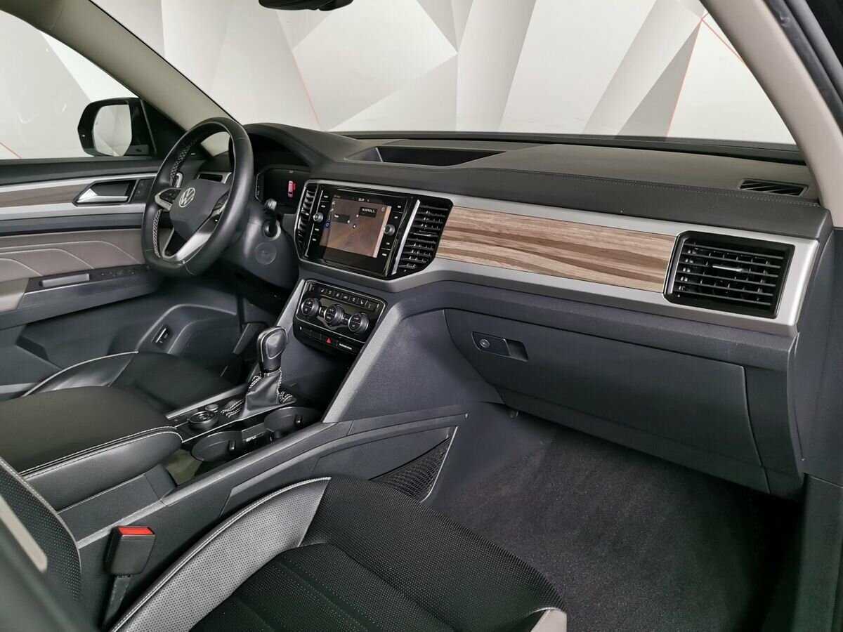 Volkswagen Teramont с пробегом — 2021 год. Фото: #8