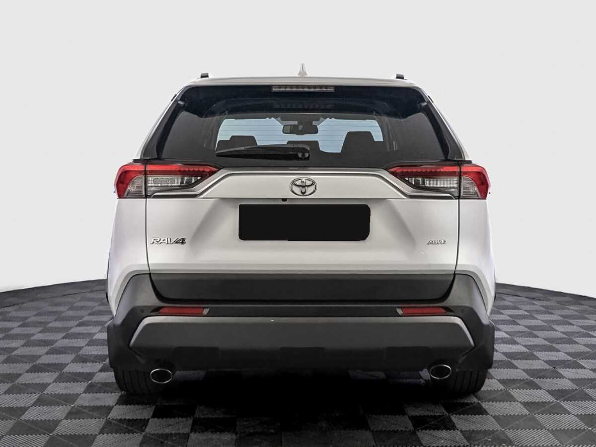 Toyota RAV4 с пробегом — 2021 год. Фото: #5
