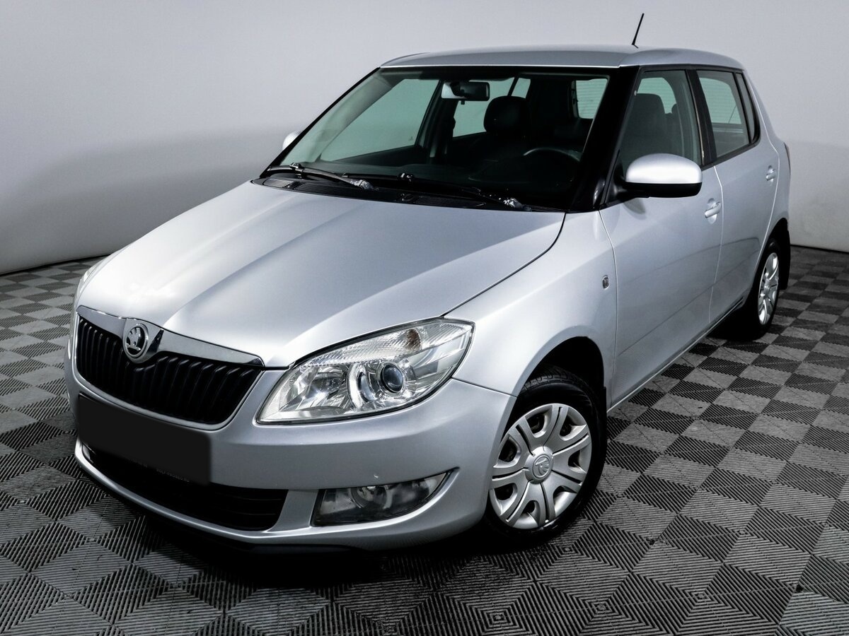 Skoda Fabia с пробегом — 2014 год. Фото: #13