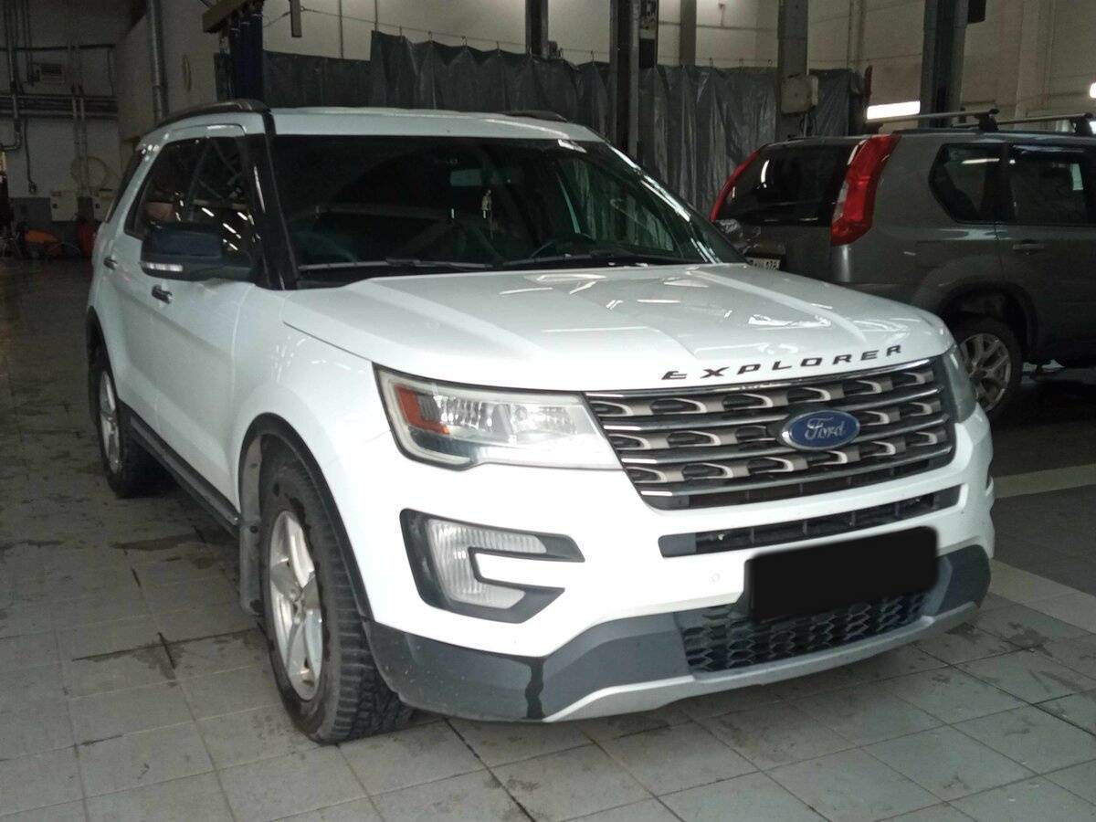 Ford Explorer с пробегом — 2017 год. Фото: #1