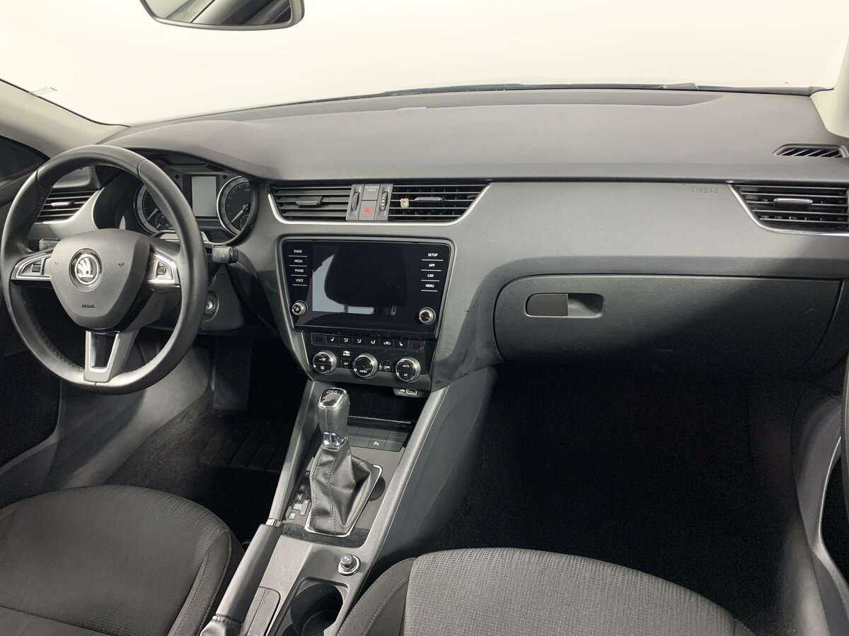 Skoda Octavia с пробегом — 2018 год. Фото: #6