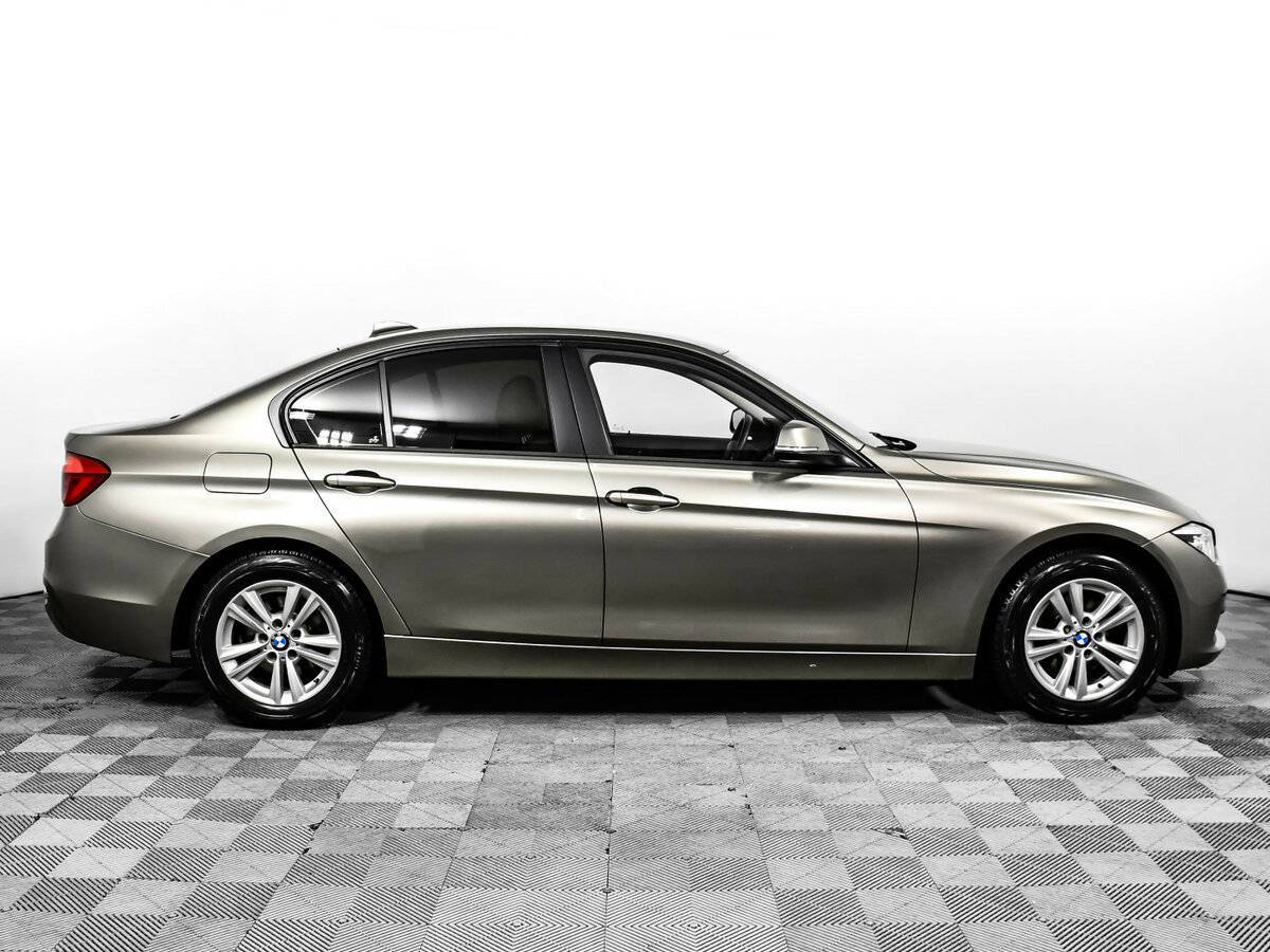 BMW 3 серии с пробегом — 2015 год. Фото: #3