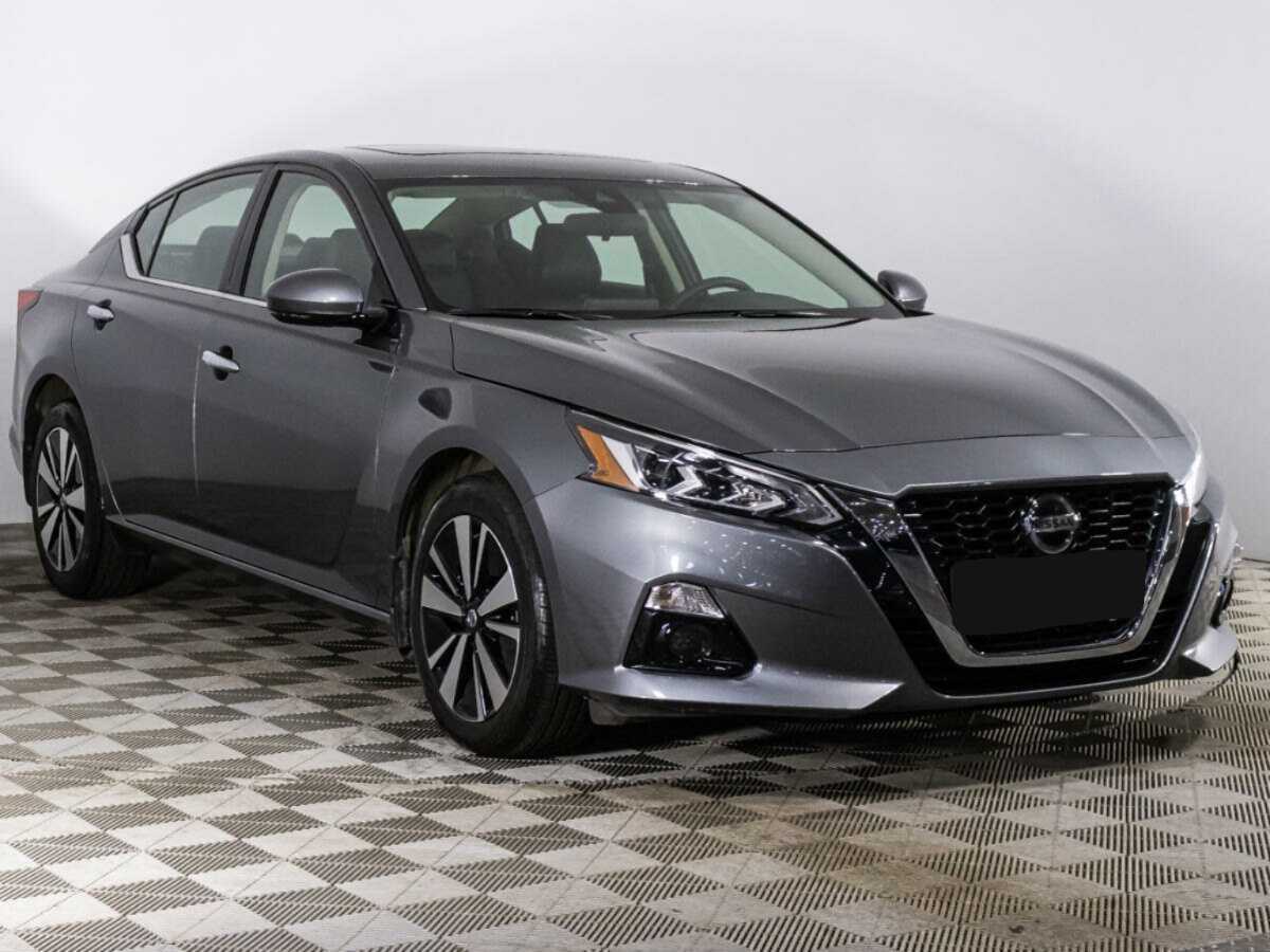 Nissan Altima с пробегом — 2022 год. Фото: #2