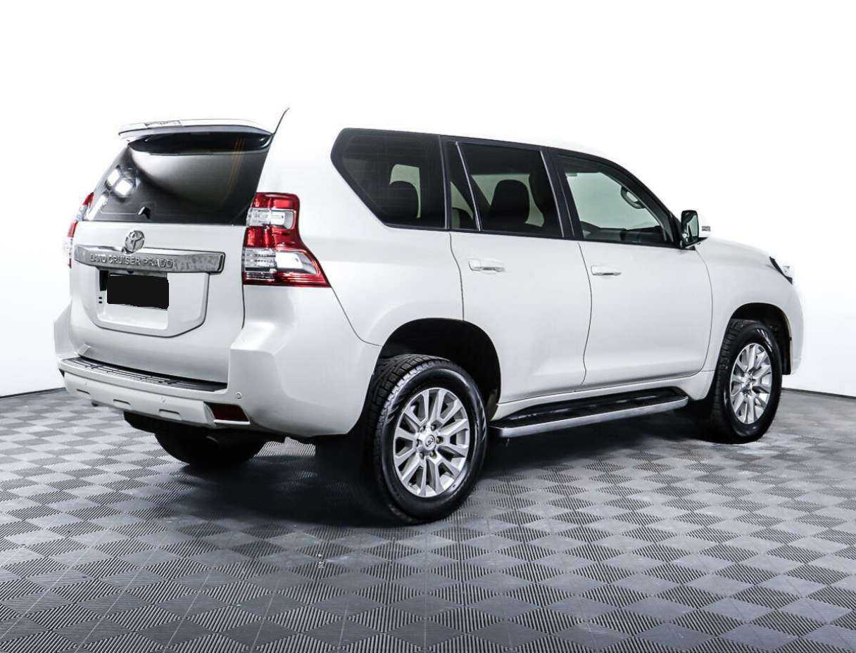 Toyota Land Cruiser Prado с пробегом — 2015 год. Фото: #4