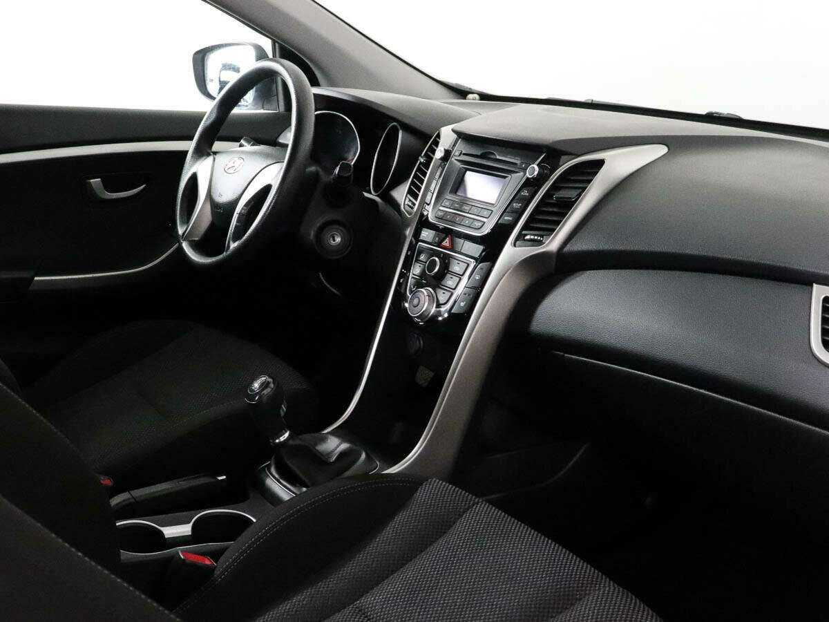 Hyundai i30 с пробегом — 2014 год. Фото: #6