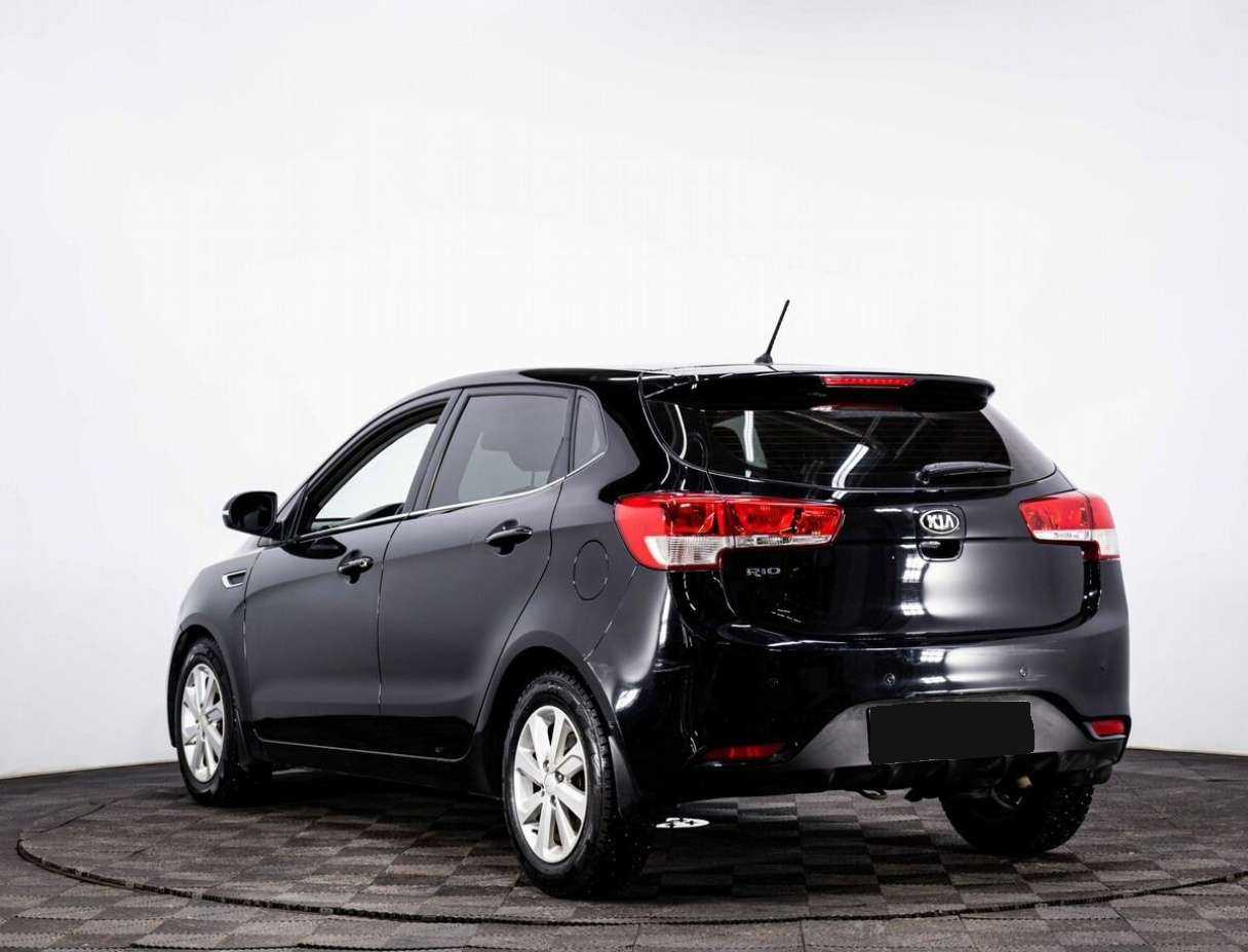 Kia Rio с пробегом — 2015 год. Фото: #3