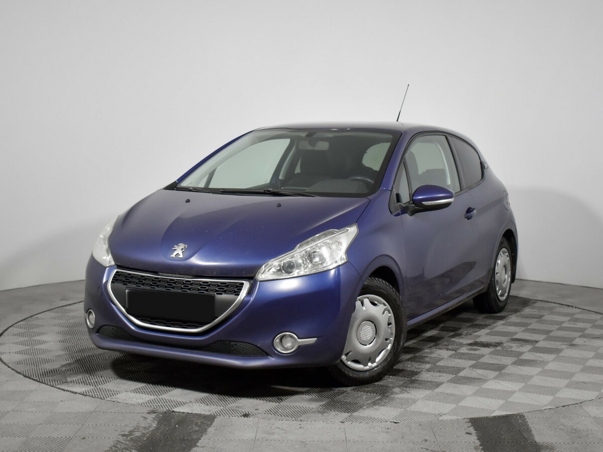 Peugeot 208 с пробегом — 2013 год. Посмотреть фото