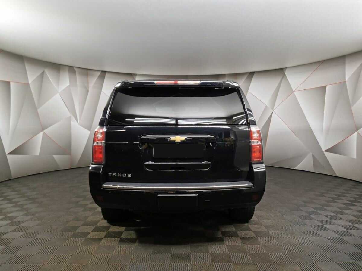 Chevrolet Tahoe с пробегом — 2017 год. Фото: #7