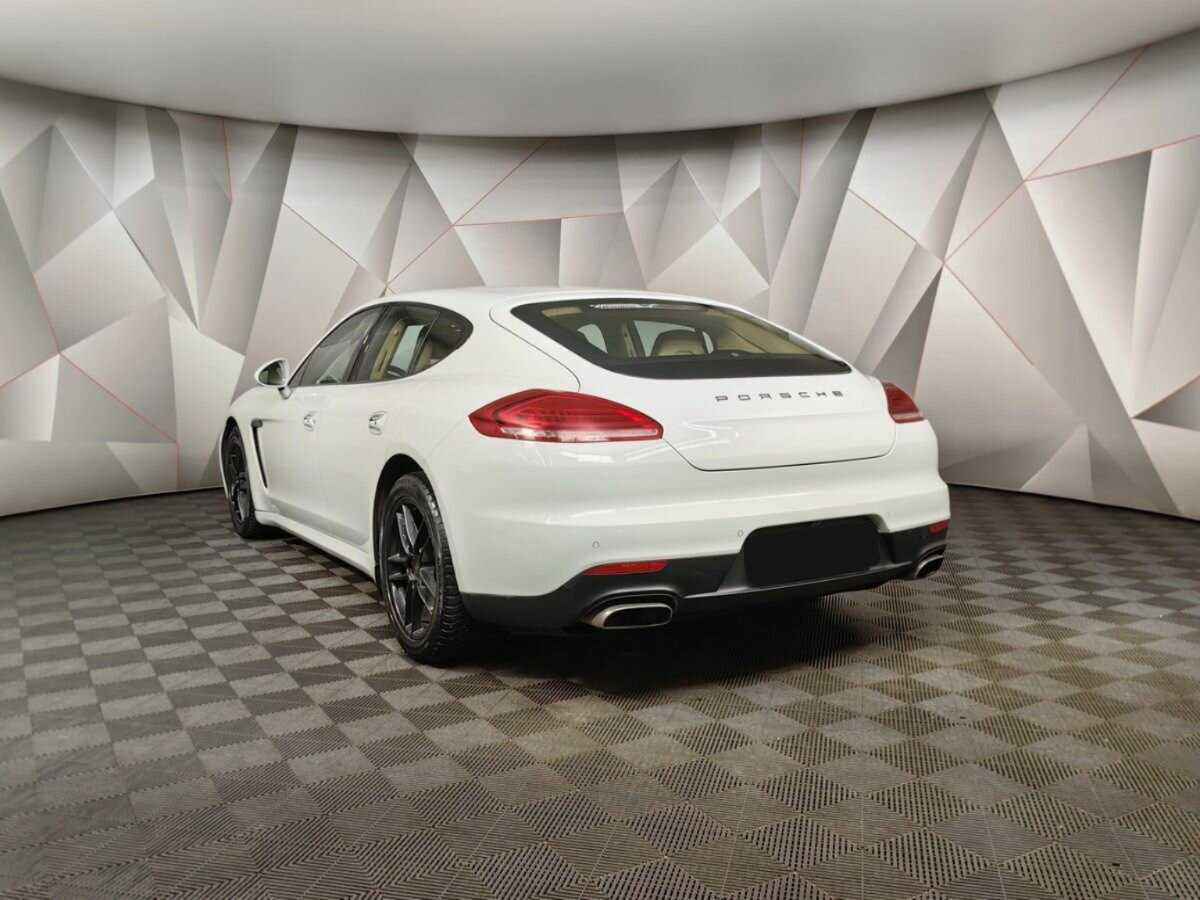 Porsche Panamera с пробегом — 2015 год. Фото: #3
