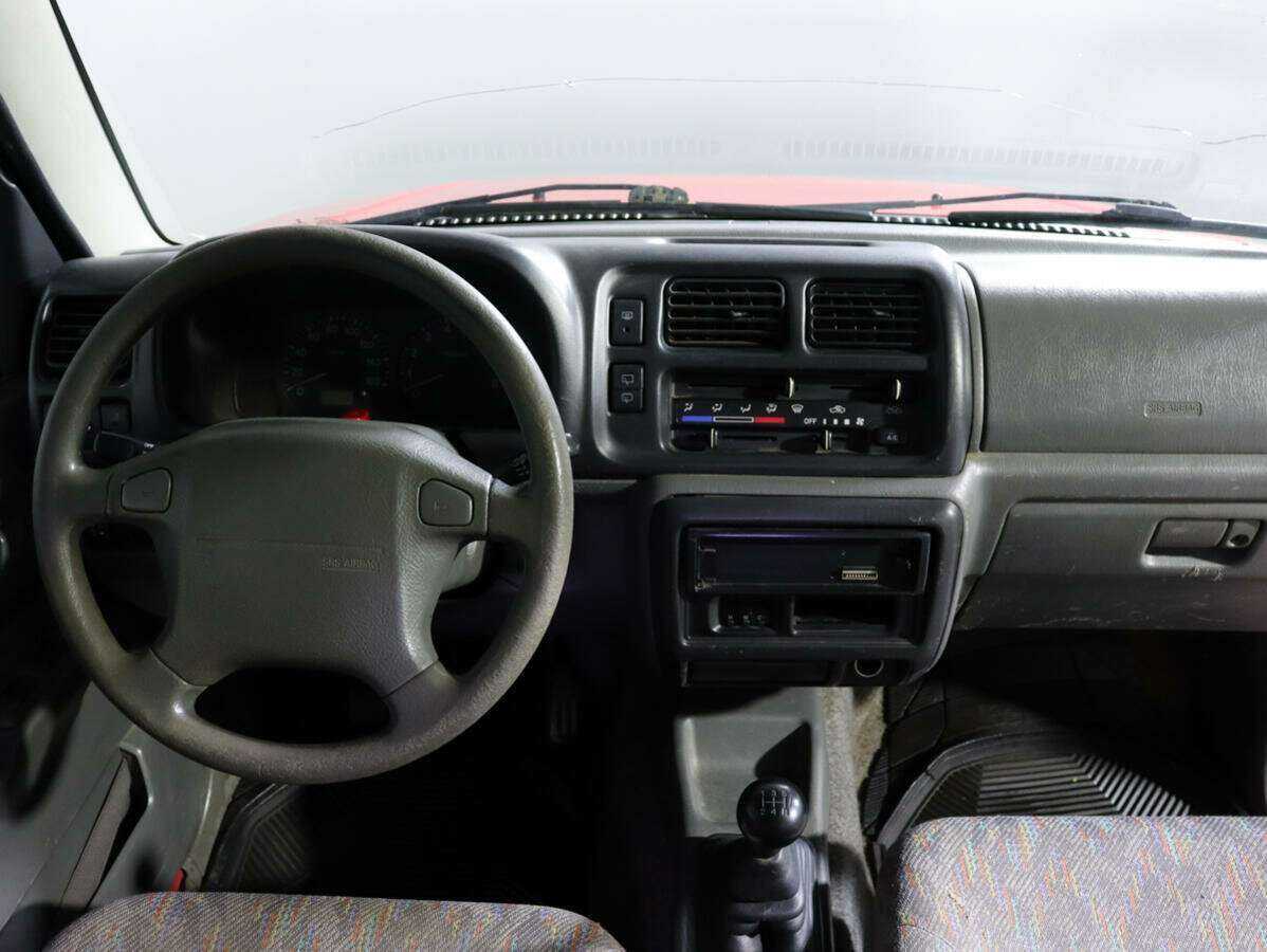 Suzuki Jimny с пробегом — 1999 год. Фото: #11