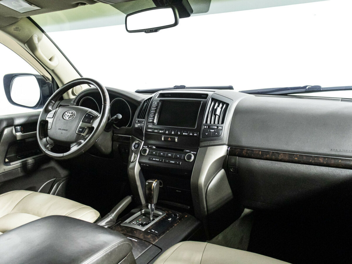 Toyota Land Cruiser с пробегом — 2009 год. Фото: #6