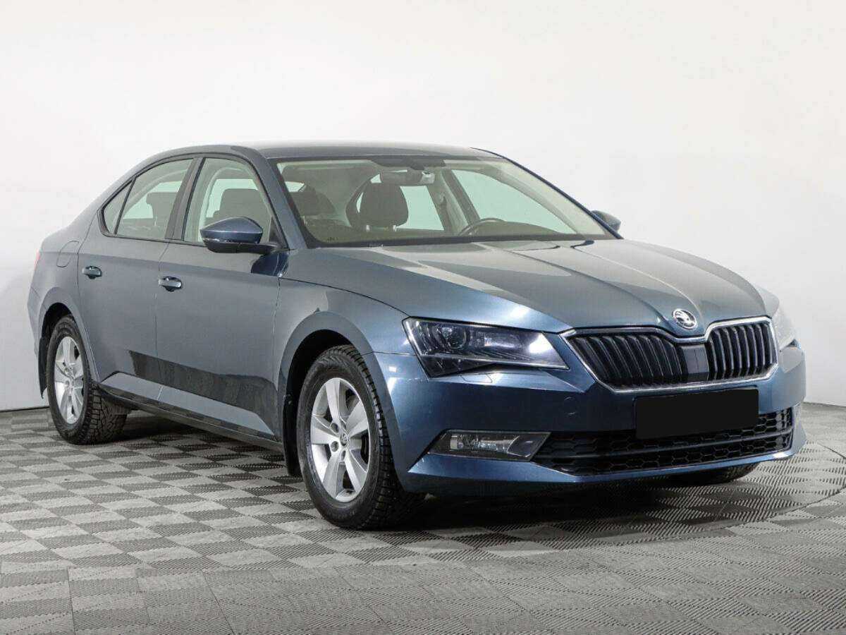Skoda Superb с пробегом — 2018 год. Фото: #2