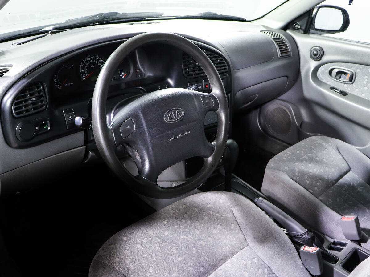 Kia Spectra с пробегом — 2008 год. Фото: #13