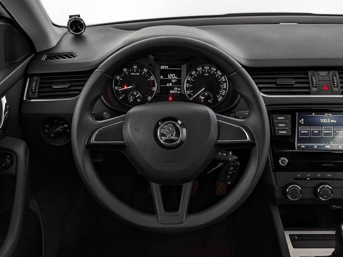 Skoda Octavia с пробегом — 2017 год. Фото: #19