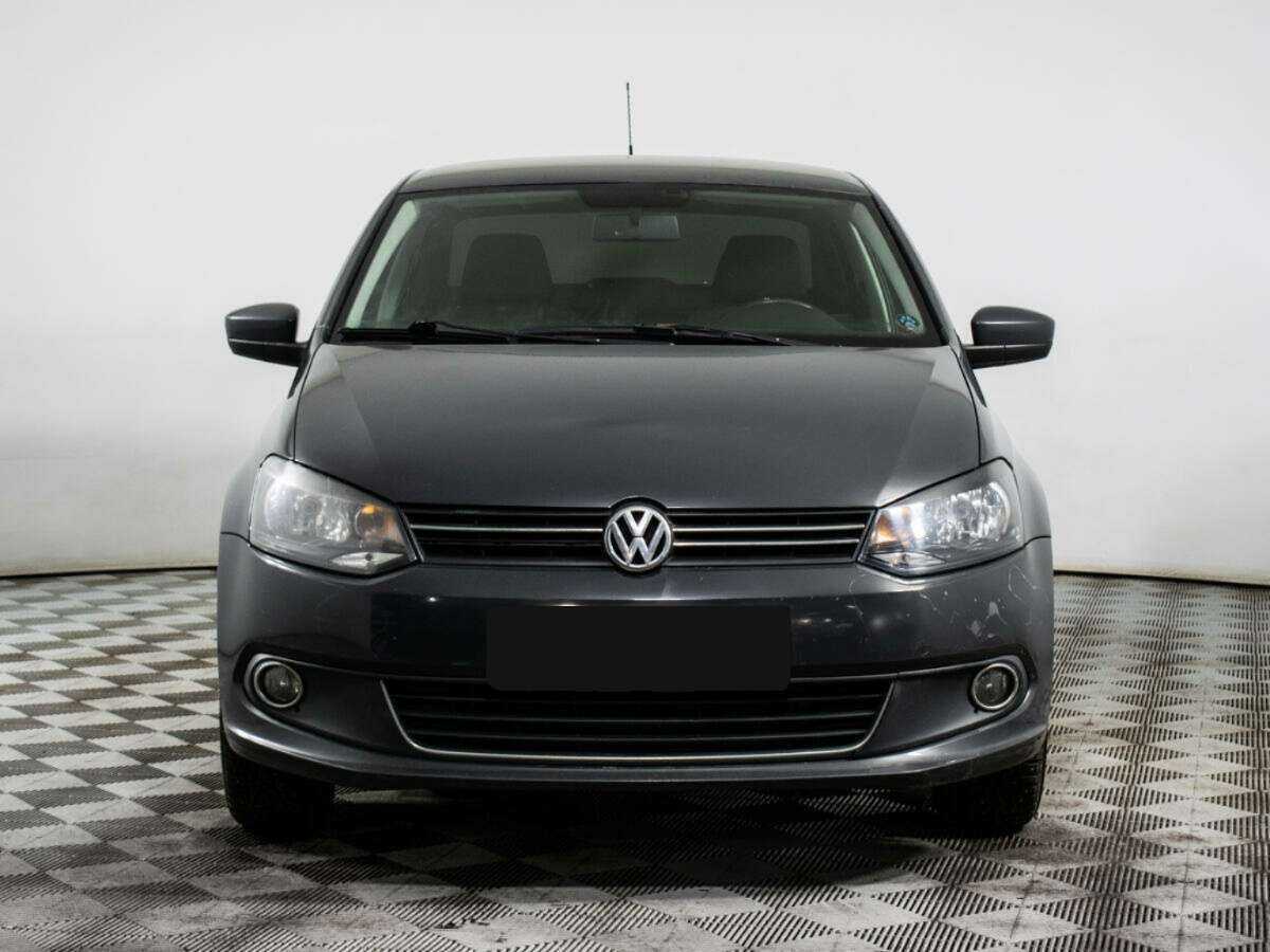 Volkswagen Polo с пробегом — 2011 год. Фото: #1