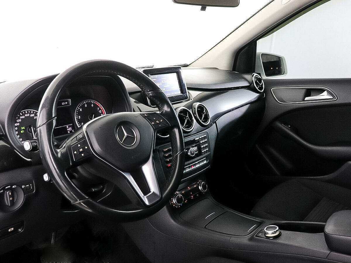 Mercedes-Benz B-Класс с пробегом — 2014 год. Фото: #10