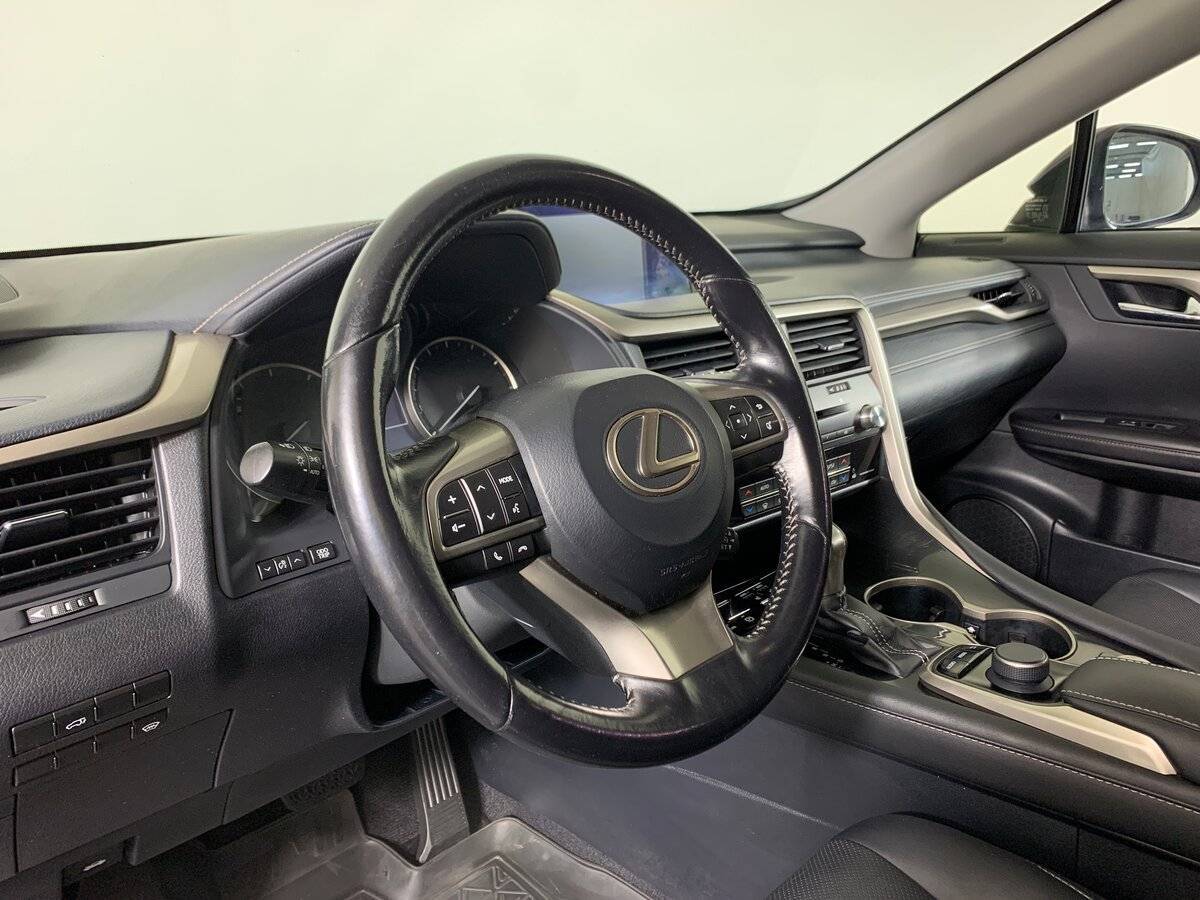 Lexus RX с пробегом — 2016 год. Фото: #10